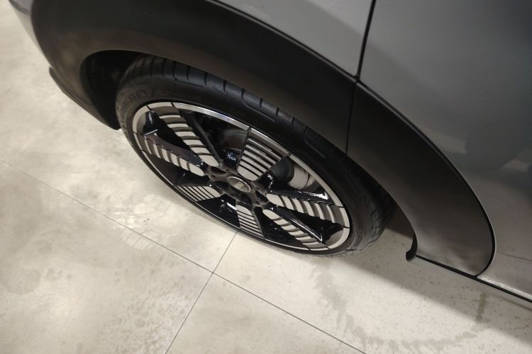 MINI 2023款 2.0T COOPER S 艺术家 五门版车身外观6008