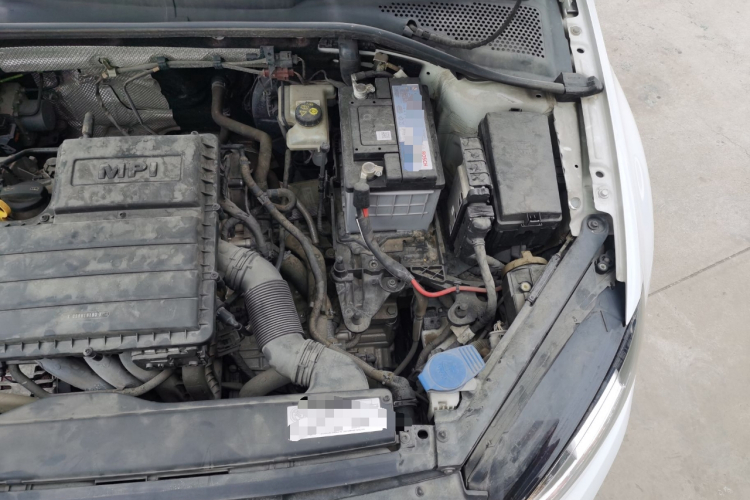 大众 高尔夫 2017款 1.6L 自动舒适百万辆纪念版机舱底盘26