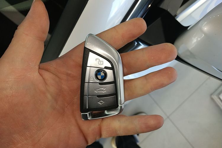 宝马3系 2022款 改款 320Li M运动套装中控内饰7001