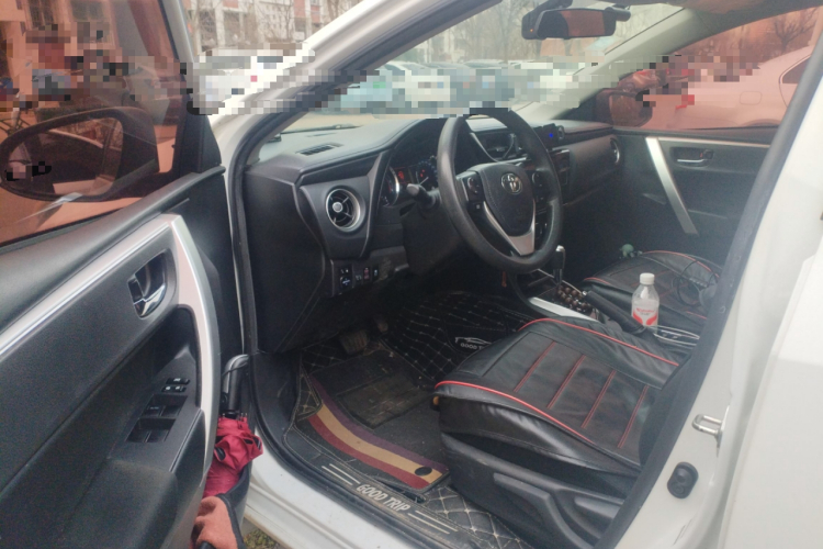 丰田 卡罗拉 2017款 改款 1.2T S-CVT GL-i中控内饰20