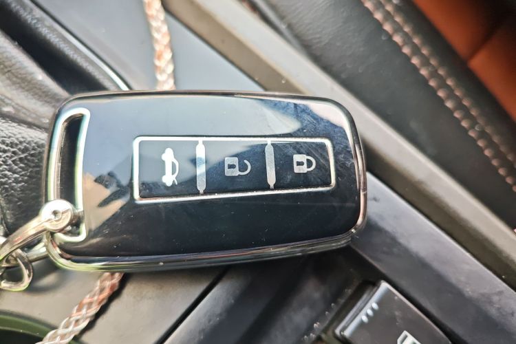 海马S5 2015款 1.5T CVT旗舰型中控内饰7001