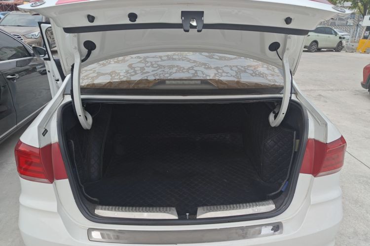 大众 桑塔纳 2016款 1.6L 手动风尚版局部细节23