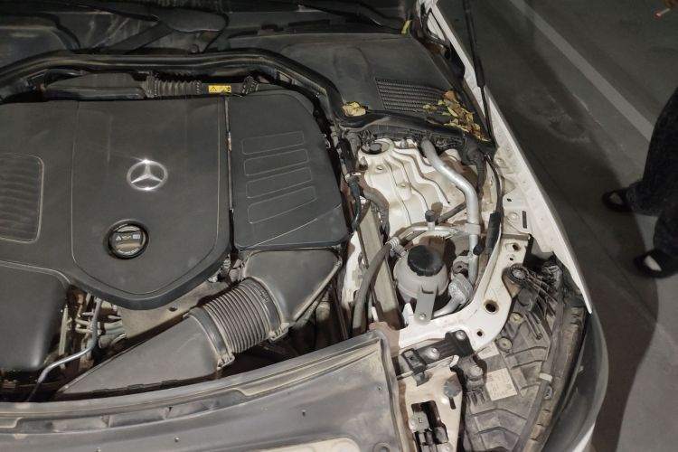 奔驰C级 2023款 C 260 L 皓夜运动版局部细节9007