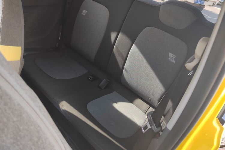 五菱汽车 宏光MINIEV 2021款 马卡龙臻享款 三元锂中控内饰21