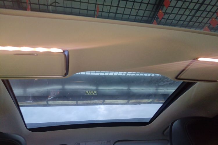 奔驰C级 2021款 C 260 L 运动版局部细节22