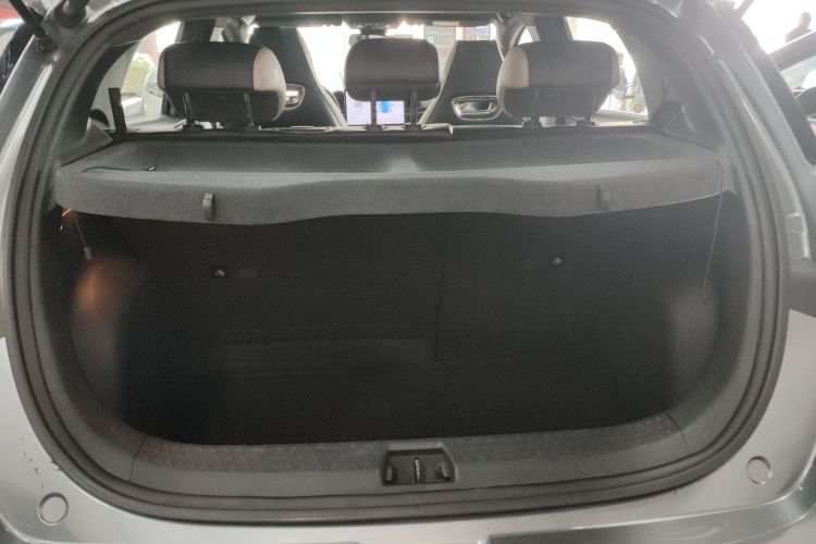 比亚迪 海豚 2023款 420km 时尚版机舱底盘23