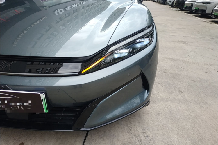 比亚迪 汉L 2025款 DM-p 四驱激光雷达旗舰型车身外观36