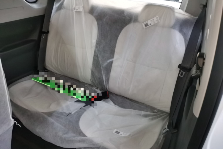 吉利银河 熊猫 2025款 210km 元气熊中控内饰21