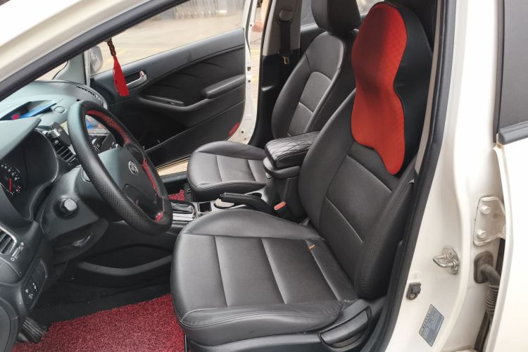 起亚K3 2016款 1.6L 自动GL局部细节19