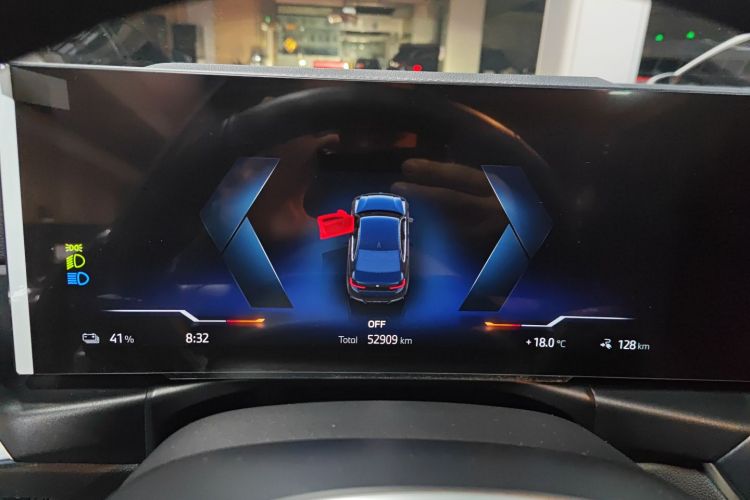 宝马i3 2024款 eDrive 35 L中控内饰14