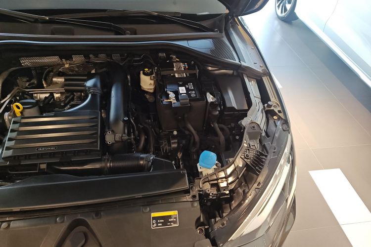 奥迪A3 2023款 Sportback 35 TFSI 时尚运动型机舱底盘26