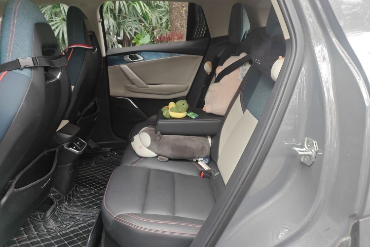 领克06 2020款 1.5T 耀Halo中控内饰21