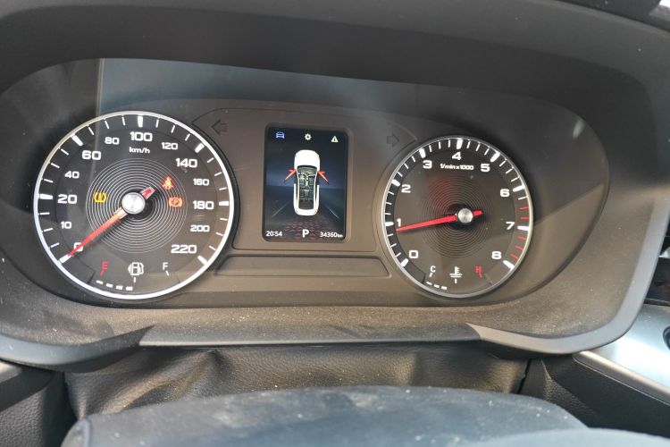 名爵 MG5 2021款 180DVVT CVT青春风尚版中控内饰15