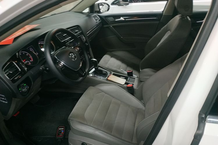 大众 高尔夫 2015款 1.4TSI 自动旗舰型中控内饰19