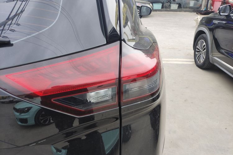 日产 奇骏 2021款 VC-Turbo 300 CVT 2WD豪华版车身外观9