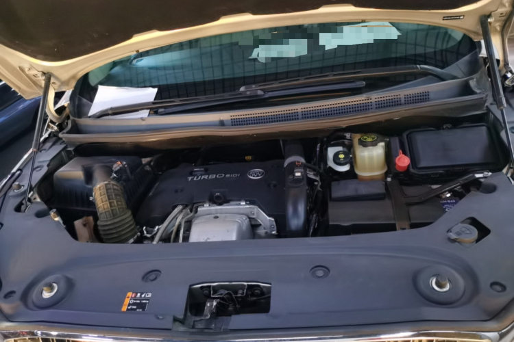 别克GL8 2018款 ES 28T 舒适型 国VI机舱底盘24