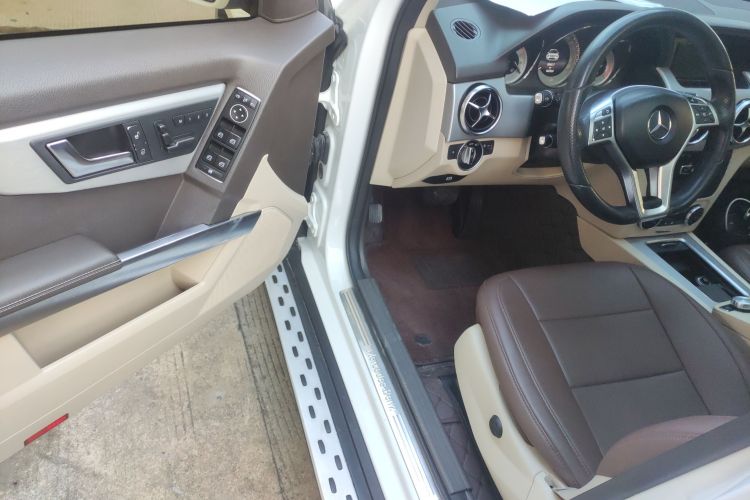 奔驰GLK级 2015款 GLK 260 4MATIC 动感型 极致版中控内饰20