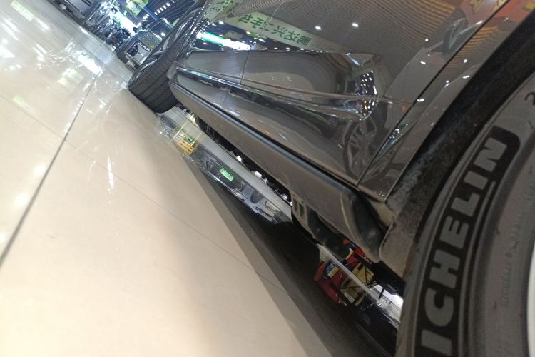 理想汽车 理想L8 2023款 Max局部细节9002