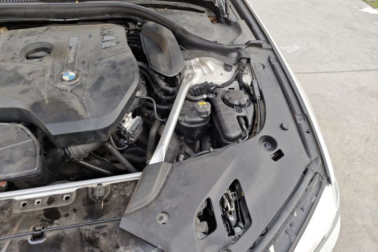 宝马5系 2020款 525Li M运动套装局部细节9007