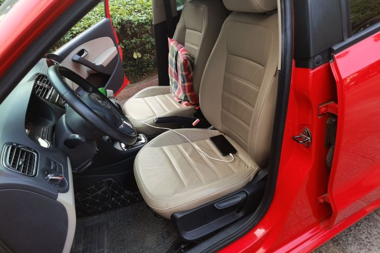 大众 Polo 2011款 1.6L 自动致尚版局部细节19