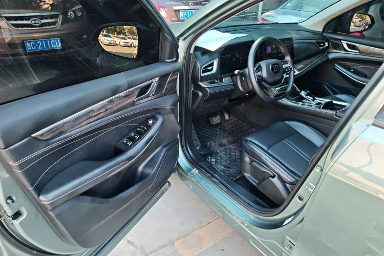蓝电E5 2023款 1.5L DE-i 100KM畅享型 7座中控内饰20