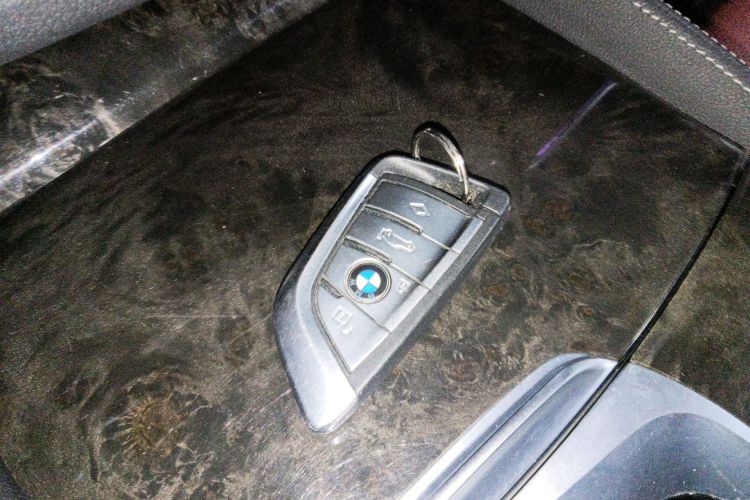 宝马5系 2022款 改款 525Li M运动套装中控内饰11