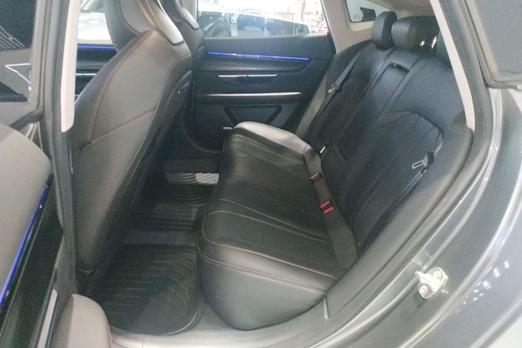 小鹏P7 2022款 670E+中控内饰21