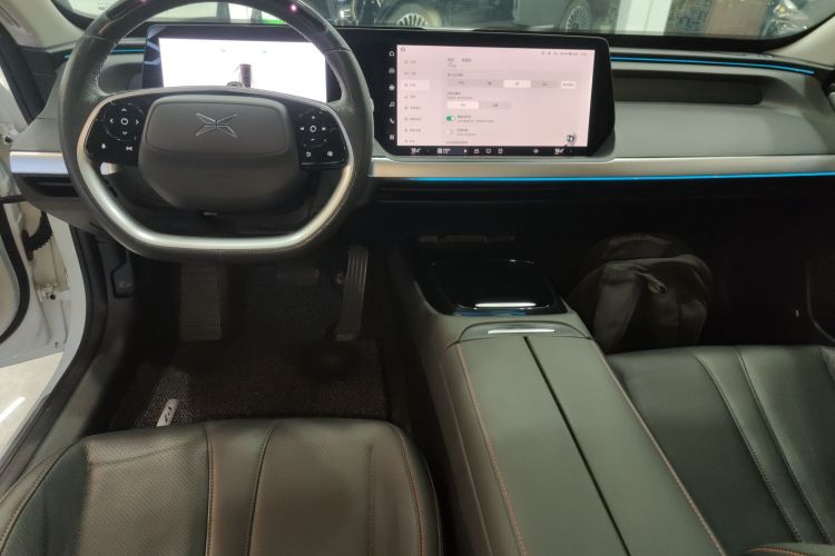 小鹏P7 2022款 625E中控内饰12