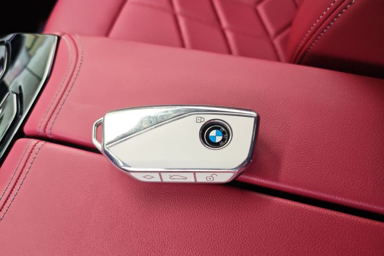 宝马5系 2024款 530Li 领先型 M运动套装中控内饰7001