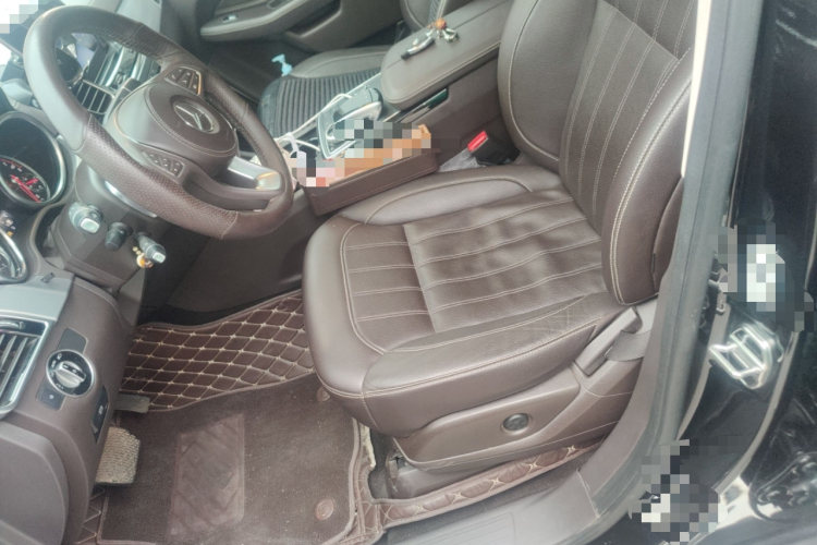 奔驰GLS 2018款 GLS 320 4MATIC中控内饰19