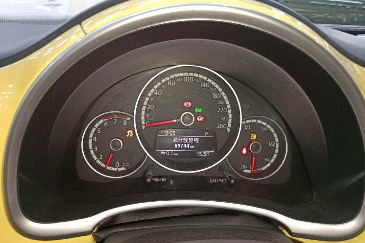 大众 甲壳虫 2015款 180TSI中控内饰14