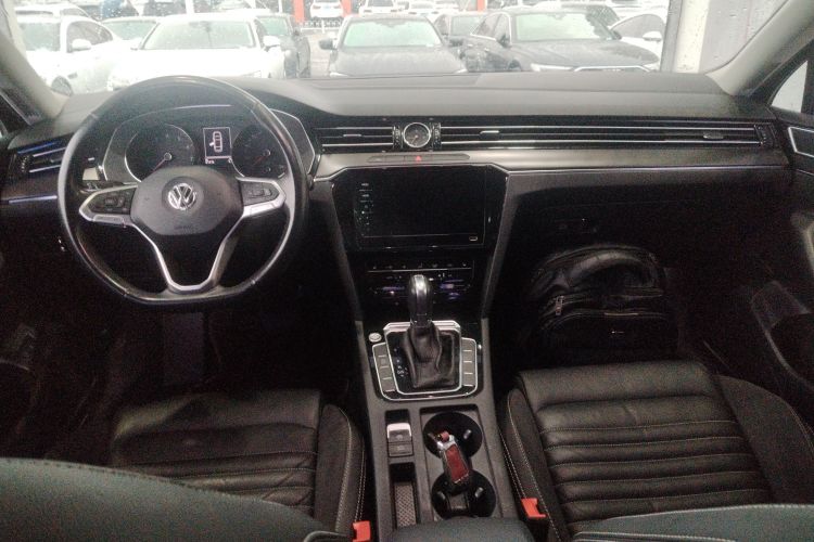 大众 迈腾 2020款 330TSI DSG 领先型中控内饰7002