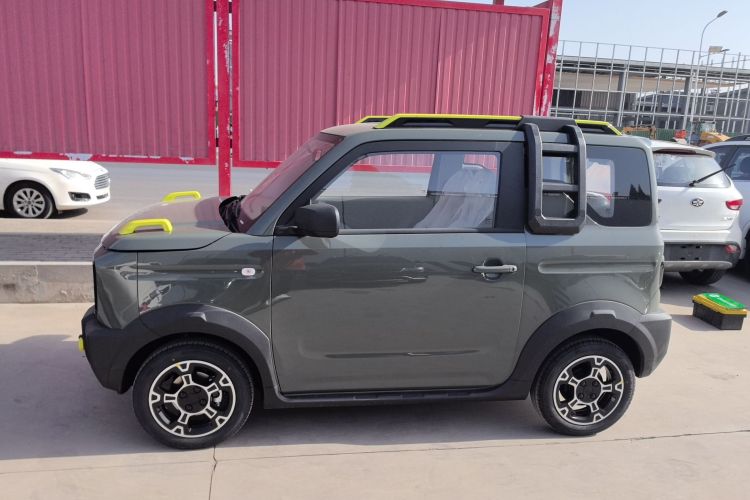 吉利银河 2025款 210km 熊猫骑士车身外观4