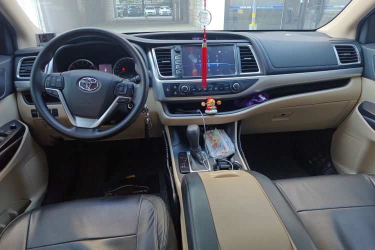 丰田 汉兰达 2018款 2.0T 四驱精英版 7座 国VI中控内饰12