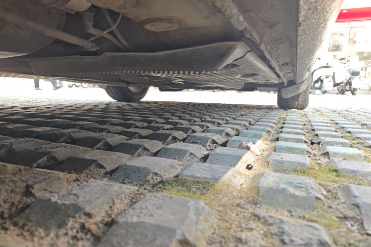 大众 高尔夫 2012款 1.6 自动时尚型局部细节9002