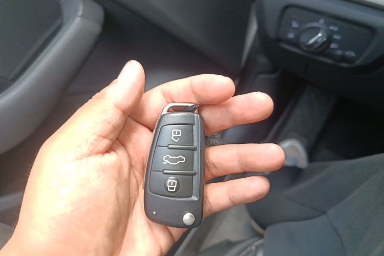 奥迪A3 2017款 Sportback 35 TFSI 进取型中控内饰7001