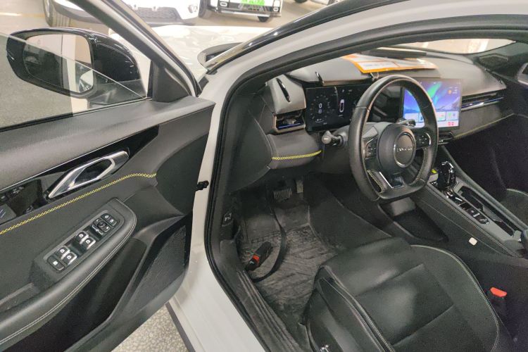 领克03 2023款 1.5TD DCT劲Pro中控内饰20