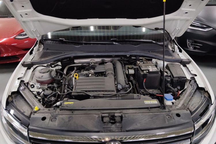 大众 宝来 2023款 200TSI DSG畅行版机舱底盘24