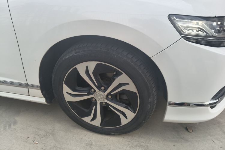 本田 思铂睿 2015款 2.4L 尊贵版车身外观10