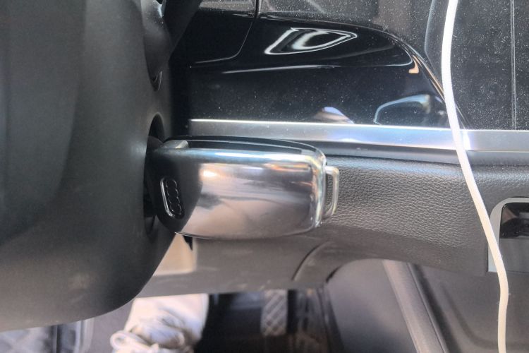 奥迪Q3 2022款 35 TFSI 进取动感型中控内饰11