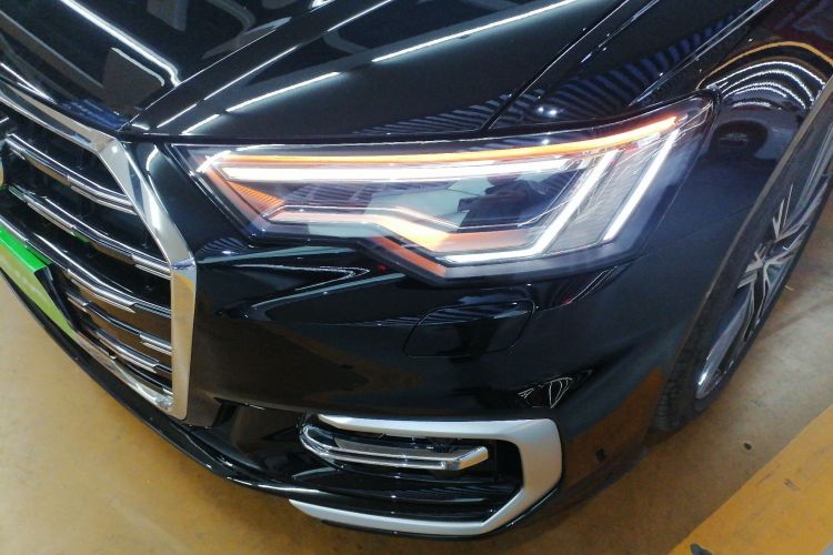 奥迪A6L 2023款 改款 55 TFSI quattro 尊享动感型局部细节36