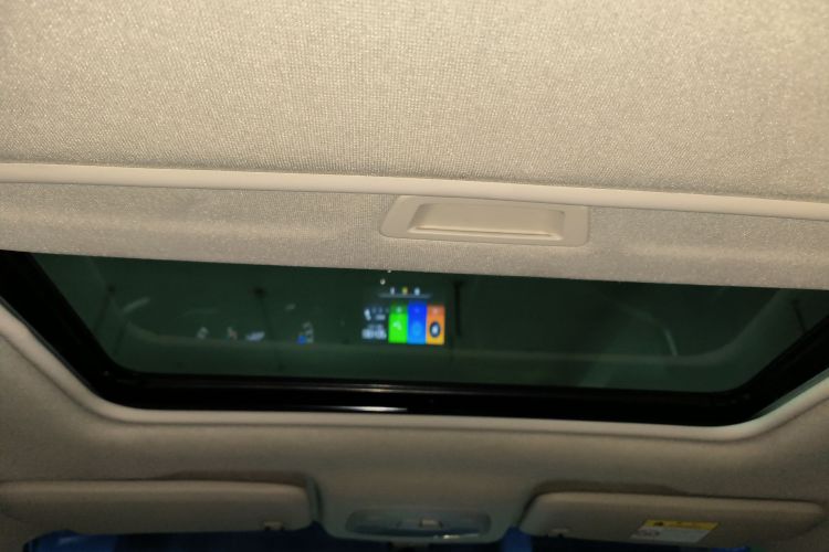 雪佛兰 科沃兹 2019款 320 自动欣享天窗版局部细节22