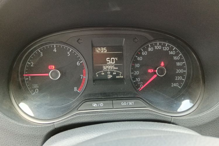 大众 Polo 2016款 1.4L 手动风尚型局部细节14