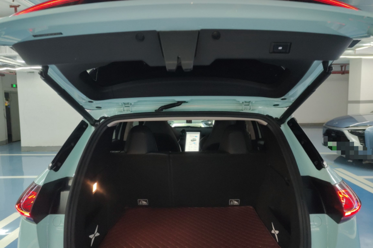 小鹏G3 2021款 G3i 520N机舱底盘23