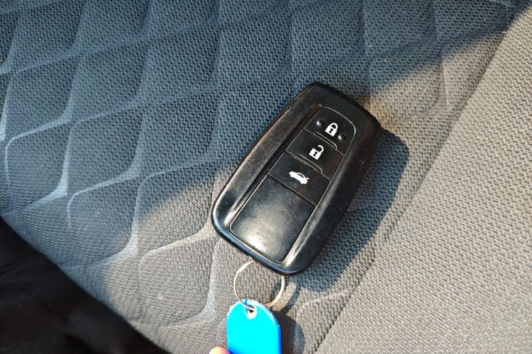 丰田 亚洲狮 2021款 2.0L 豪华版中控内饰7001