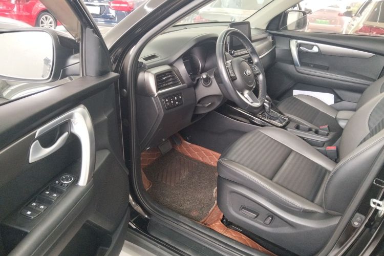 起亚 智跑 2018款 2.0L 自动智享豪华版 国V中控内饰20