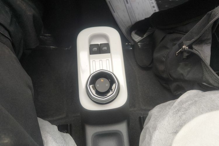 吉利银河 熊猫 2025款 210km 元气熊中控内饰18