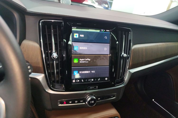 沃尔沃V90 2022款 Cross Country B5 AWD 智尊版局部细节16