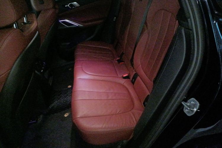 宝马X6 2022款 改款 xDrive30i M运动套装中控内饰21