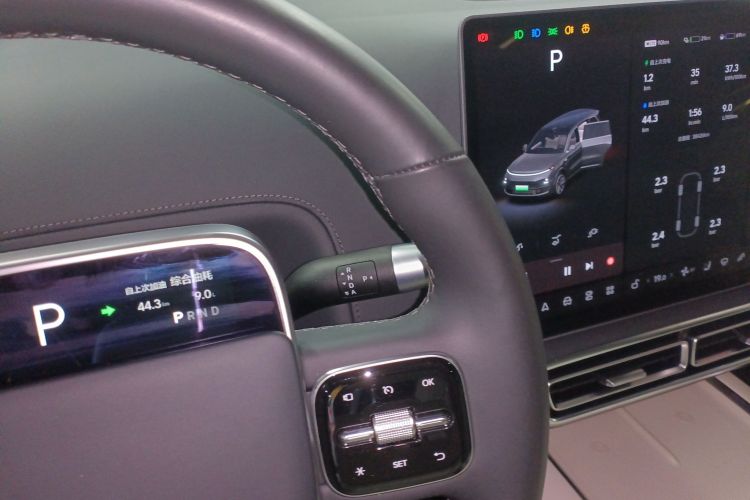 理想汽车 理想L9 2022款 Max局部细节18